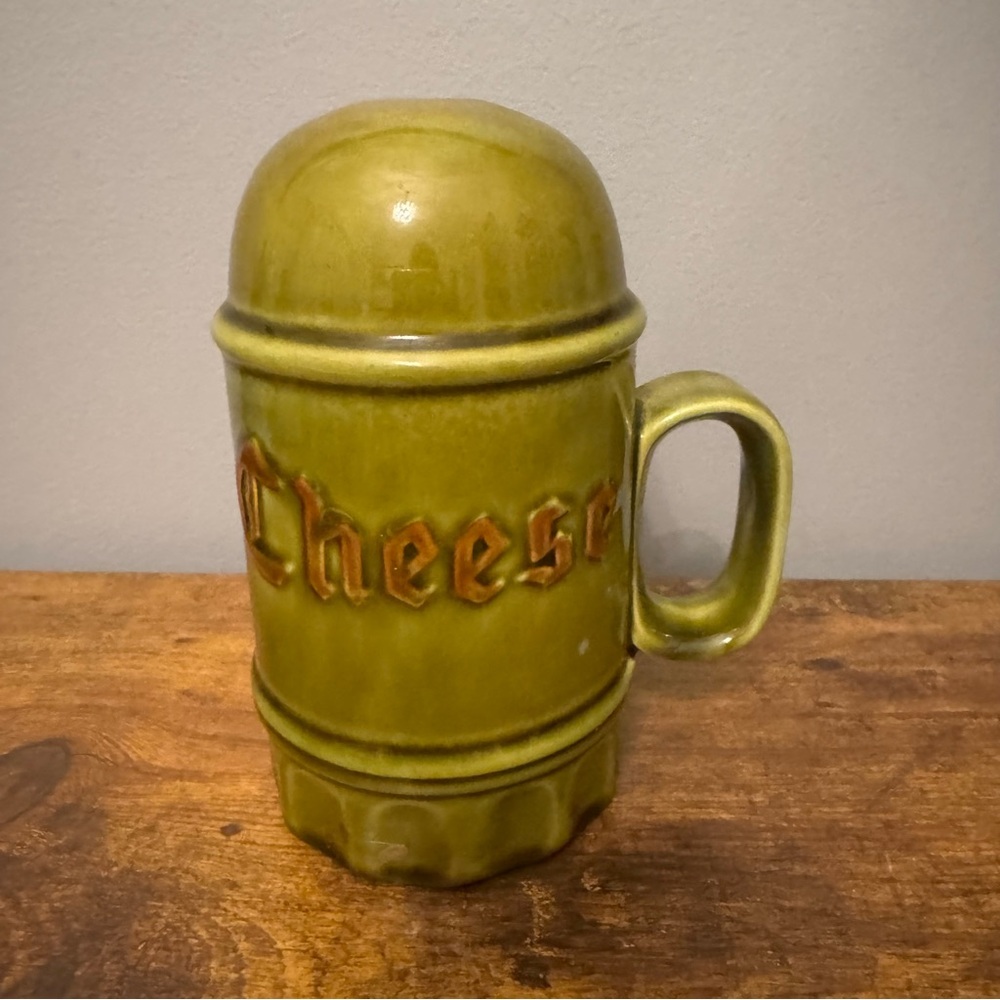 Vintage Los Angeles‎ Potteries Cheese Shaker Avocado Green Ceramic USA Cork Lid